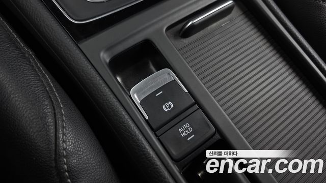 Volkswagen Golf (VII) 2.0 TDI Premium 2016 — фото 23
