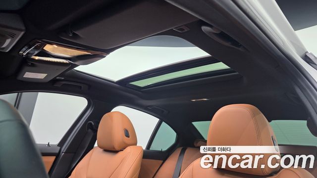 BMW 3 Series (G20) 320i M Sport 2025 — фото 31