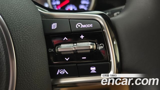 Kia Carnival (IV) Diesel 9-Seater Prestige 2023 — фото 17
