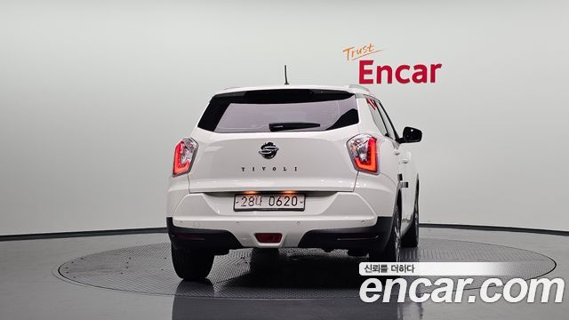 KG Mobility (SsangYong) Tivoli LX 2WD 2016 — фото 4
