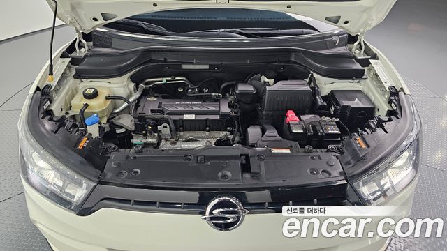 KG Mobility (SsangYong) Tivoli LX 2WD 2016 — фото 6
