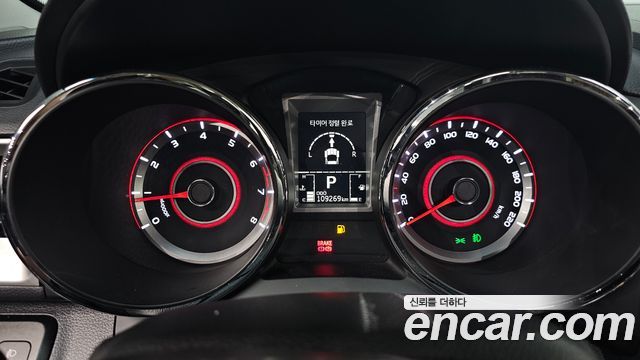 KG Mobility (SsangYong) Tivoli LX 2WD 2016 — фото 8