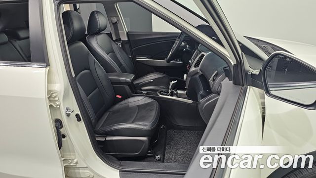 KG Mobility (SsangYong) Tivoli LX 2WD 2016 — фото 10