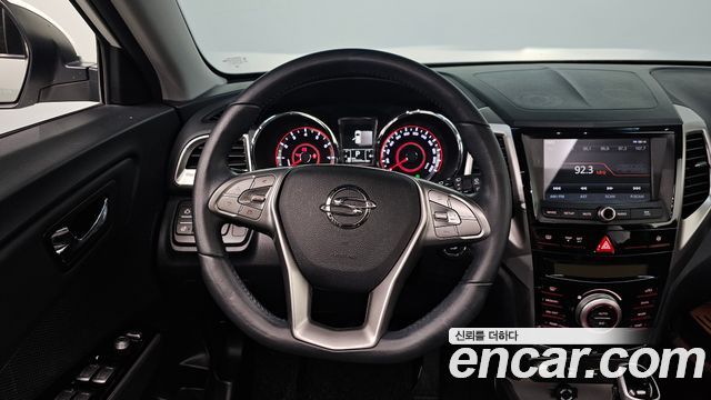 KG Mobility (SsangYong) Tivoli LX 2WD 2016 — фото 12