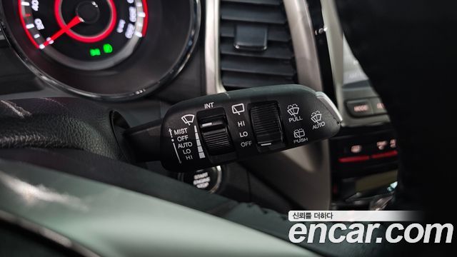 KG Mobility (SsangYong) Tivoli LX 2WD 2016 — фото 16
