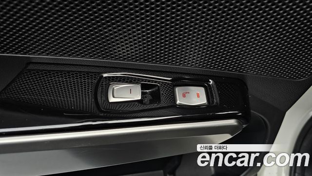 KG Mobility (SsangYong) Tivoli LX 2WD 2016 — фото 18