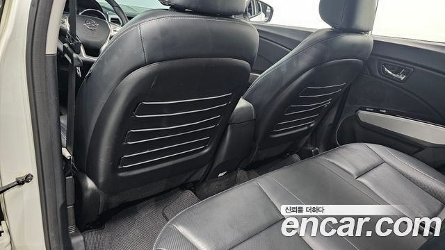 KG Mobility (SsangYong) Tivoli LX 2WD 2016 — фото 27