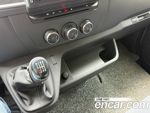 Renault Korea Master 2.3 15-Seater 2020 — фото 10