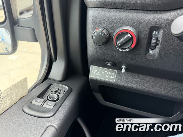 Renault Korea Master 2.3 15-Seater 2020 — фото 15