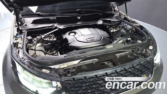 Land Rover Discovery 5 3.0 TD6 HSE Luxury 2018 — фото 6