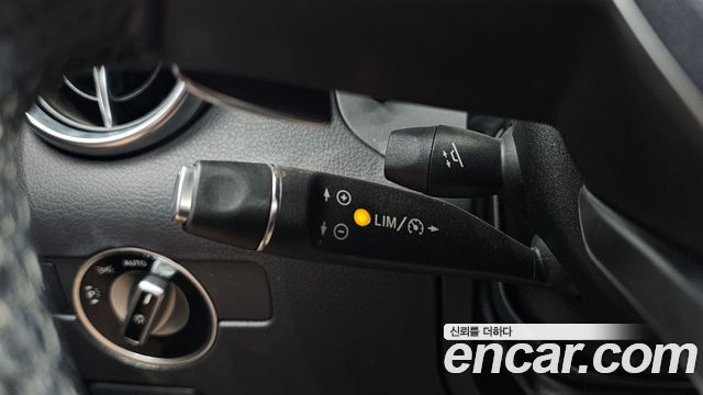 Mercedes-Benz SLC-Class (R172) SLC250 2019 — фото 17