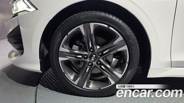 Kia K5 (III) 2.0 Prestige 2020 — фото 5
