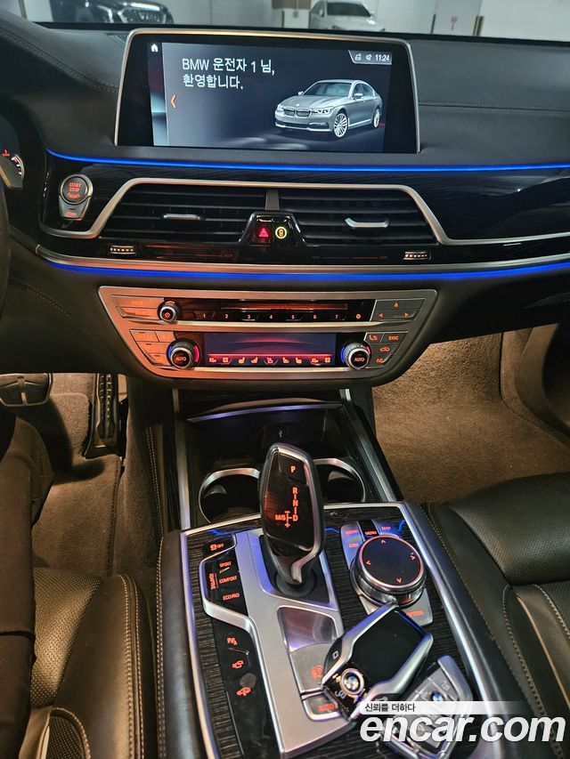 BMW 7 Series (G11) 740Li xDrive M Sport Package 2018 — фото 9
