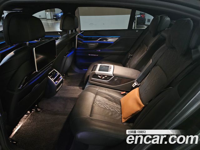 BMW 7 Series (G11) 740Li xDrive M Sport Package 2018 — фото 12