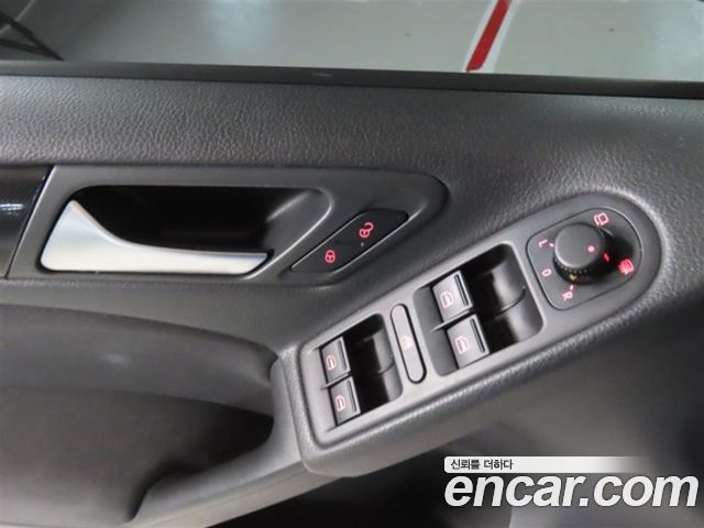 Volkswagen Golf (VI) 2.0 TDI StyleEdition 2013 — фото 16
