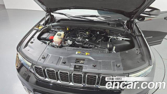 Jeep Grand Cherokee (WL) 3.6 Limited 2023 — фото 6