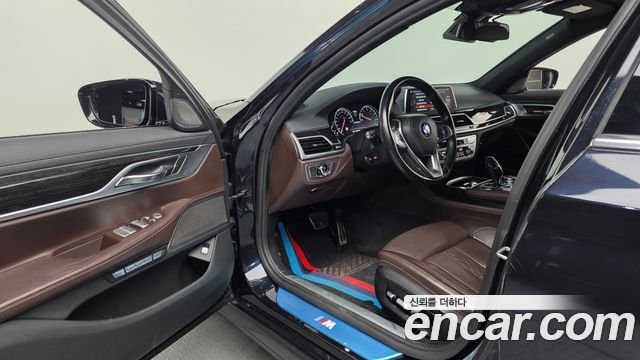 BMW 7 Series (G11) 740Li xDrive M Sport Package 2018 — фото 10
