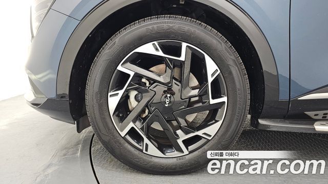 Kia Sportage (V) Diesel 2.0 4WD Nobleless 2022 — фото 5