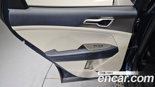 Kia Sportage (V) Diesel 2.0 4WD Nobleless 2022 — фото 25