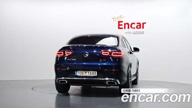 Mercedes-Benz GLC-Class (X253) GLC300 4MATIC Premium Coupe 2021 — фото 4