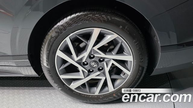 Hyundai Grandeur Hybrid (GN7) Premium 2023 — фото 21