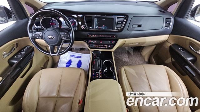 Kia Carnival 9-Seater Noblesse Special 2020 — фото 7