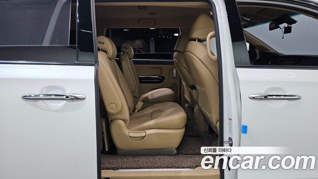Kia Carnival 9-Seater Noblesse Special 2020 — фото 11