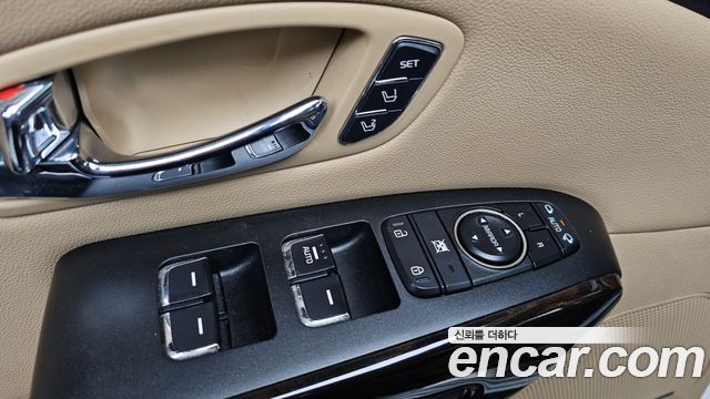Kia Carnival 9-Seater Noblesse Special 2020 — фото 13
