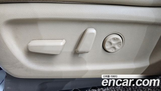Kia Carnival 9-Seater Noblesse Special 2020 — фото 15