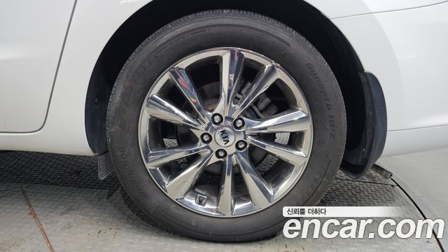 Kia Carnival 9-Seater Noblesse Special 2020 — фото 21