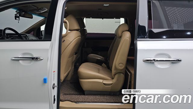 Kia Carnival 9-Seater Noblesse Special 2020 — фото 26