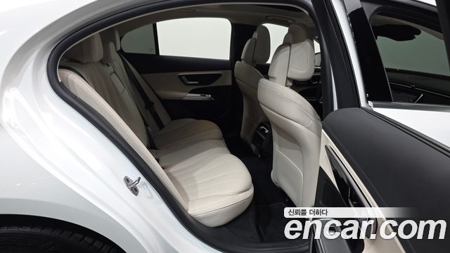 Mercedes-Benz E-Class (W214) E200 Avantgarde 2025 — фото 12