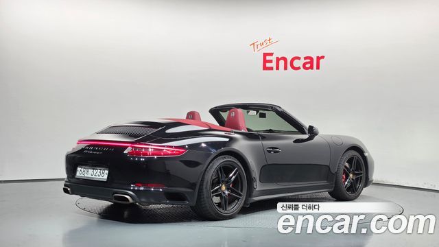 Porsche 911 CARRERA 4 CABRIOLET 991 2018 — фото 2