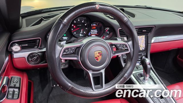 Porsche 911 CARRERA 4 CABRIOLET 991 2018 — фото 12