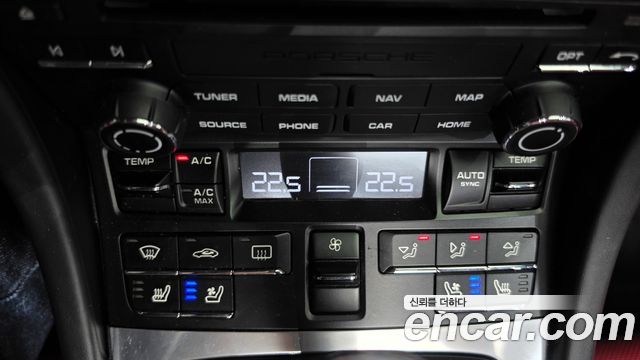 Porsche 911 CARRERA 4 CABRIOLET 991 2018 — фото 15