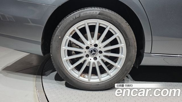 Mercedes-Benz E-Class (W213) E250 Exclusive 2023 — фото 5