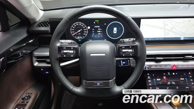 Hyundai Grandeur (GN7) 2,5 Gasoline 2WD Exclusive 2023 — фото 13