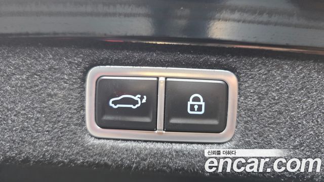 Hyundai Grandeur (GN7) 2,5 Gasoline 2WD Exclusive 2023 — фото 20