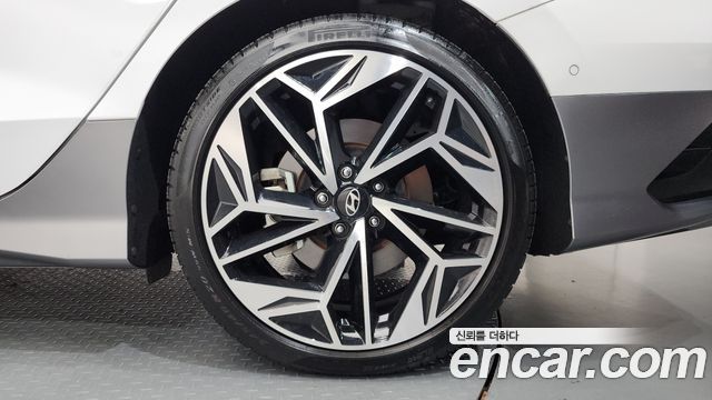 Hyundai Ioniq 6 Long Range AWD Exclusive + 2025 — фото 21