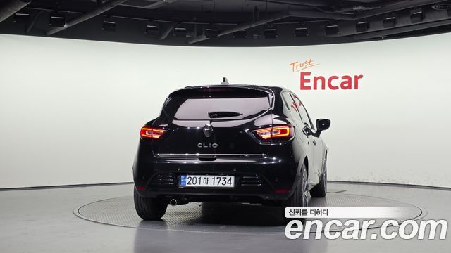 Renault Korea Clio Iconic 2019 — фото 4