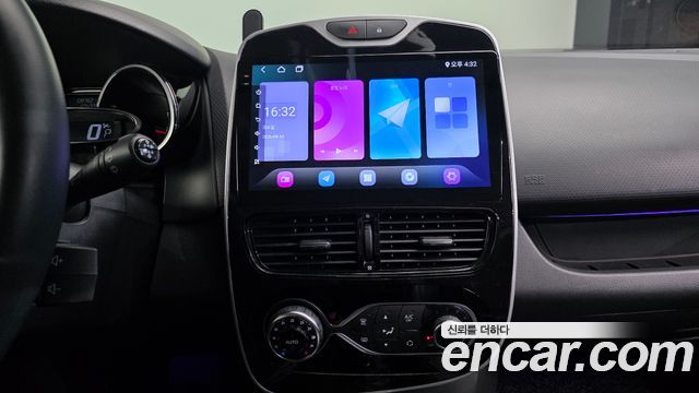 Renault Korea Clio Iconic 2019 — фото 14