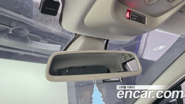 Renault Korea Clio Iconic 2019 — фото 18