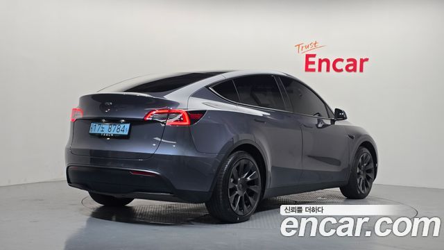 Tesla Model Y Standard Range RWD 2021 — фото 2
