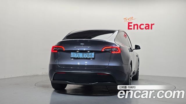 Tesla Model Y Standard Range RWD 2021 — фото 4