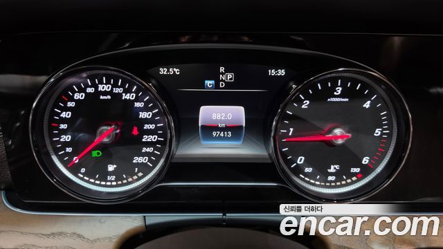 Mercedes-Benz E-Class (W213) E220d 4MATIC Exclusive 2018 — фото 8