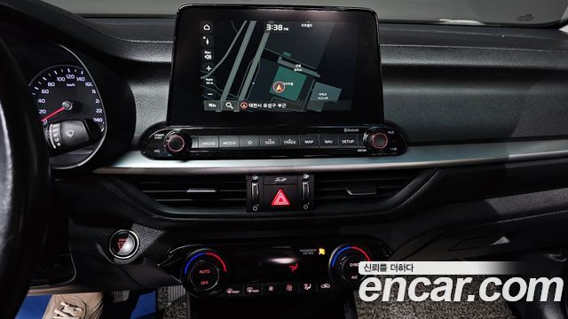 Kia K3 Luxury 2020 — фото 15