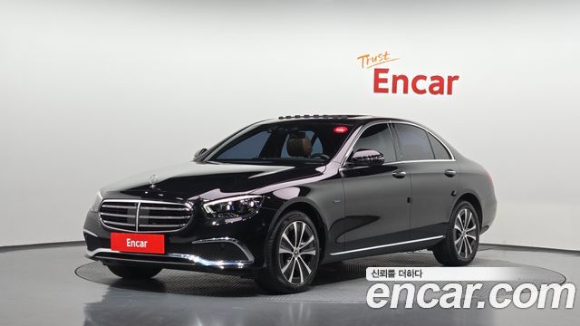 Mercedes-Benz E-Class (W213) E300e 4MATIC Exclusive 2021 — фото 1