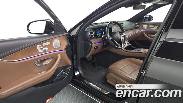 Mercedes-Benz E-Class (W213) E300e 4MATIC Exclusive 2021 — фото 10