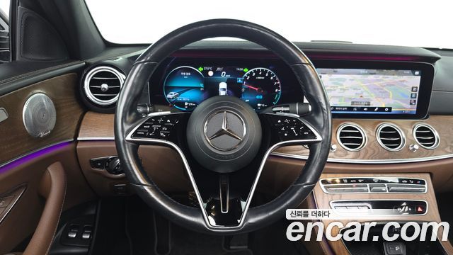 Mercedes-Benz E-Class (W213) E300e 4MATIC Exclusive 2021 — фото 14