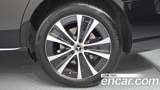 Mercedes-Benz E-Class (W213) E300e 4MATIC Exclusive 2021 — фото 21